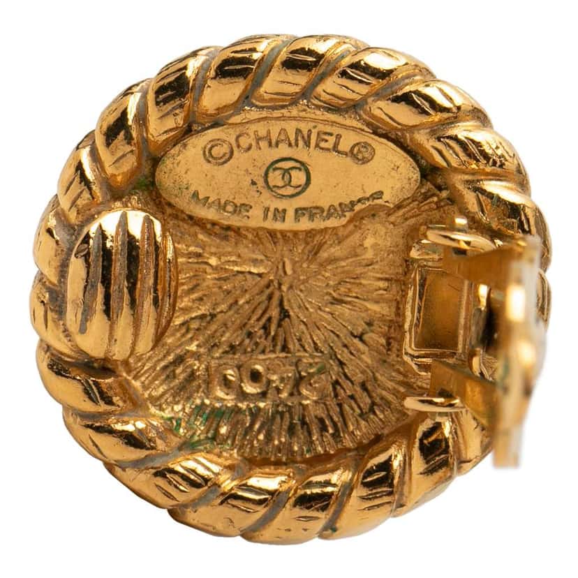 Chanel CC Gold Plated Round Clip On Earrings Gold Metal Good condition - Inside View