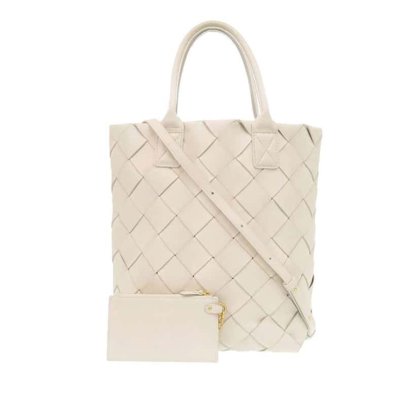 Bottega Veneta Lambskin Maxi Intrecciato Cabat Tote 30 White Leather Good condition - Front View