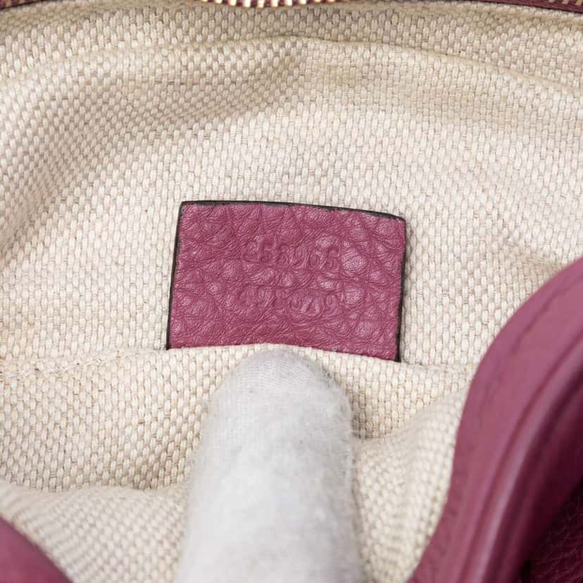 Gucci Mini Pebbled Calfskin Soho Chain Crossbody Pink Leather Good condition - Box View