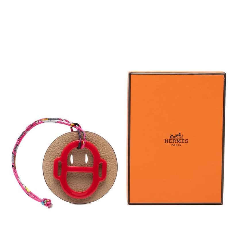 Hermès H Equipe Resin and Leather Bag Charm Red Good condition - Model View