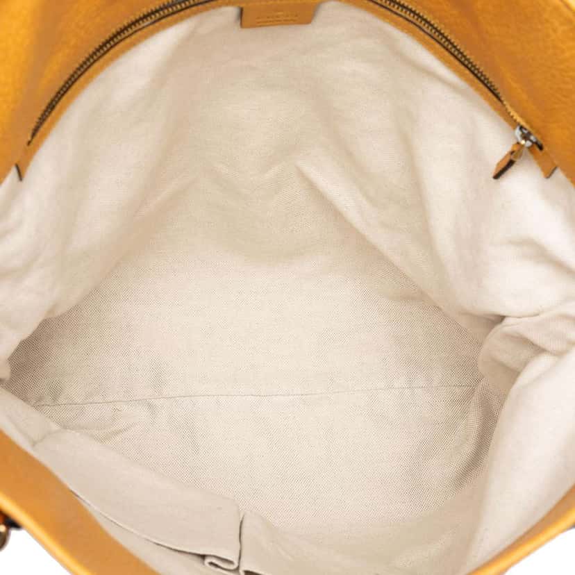 Gucci Large Calfskin Laidback Crafty Tote Brown Leather Good condition - Model View