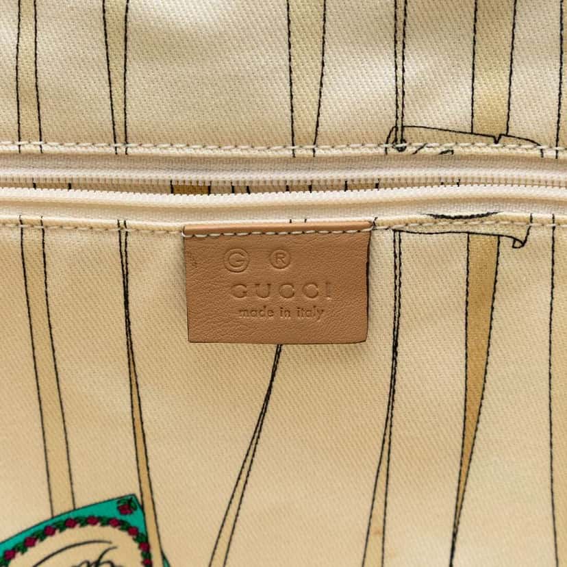 Gucci Canvas Tote White Canvas Good condition - Box View