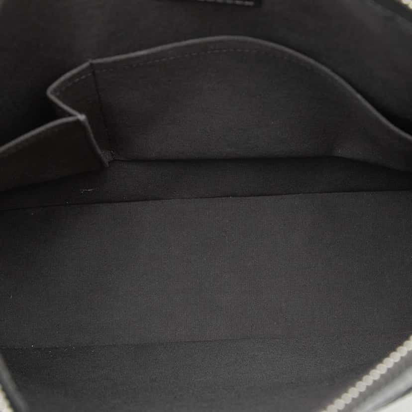 Louis Vuitton Monogram Mat Sutter Grey Leather Good condition - Model View