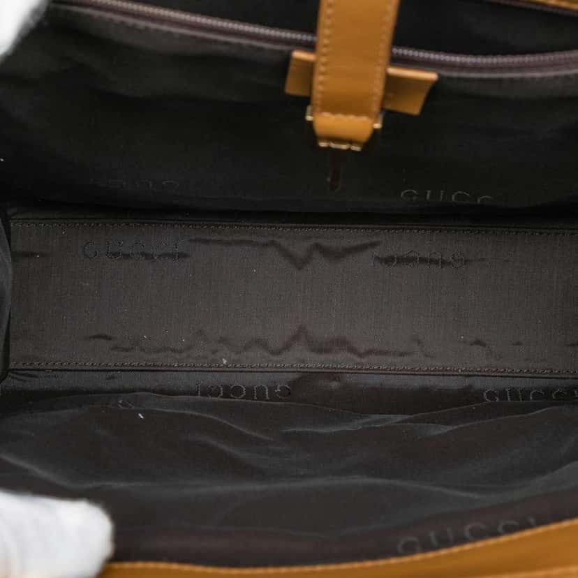 Gucci GG Canvas Jackie Handbag Beige Good condition - Model View