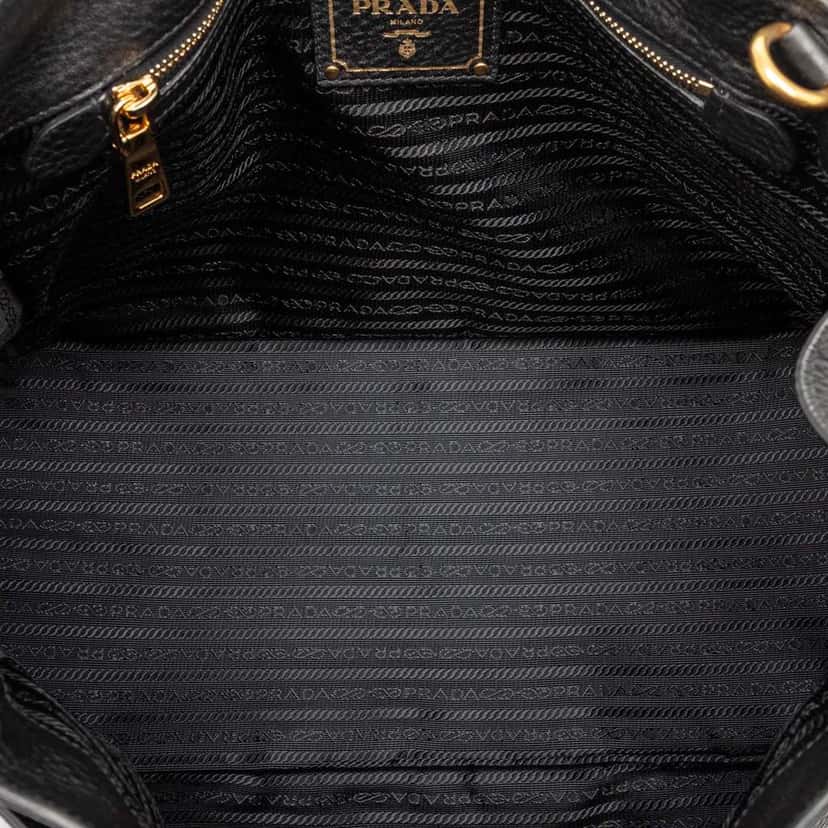 Prada Vitello Daino Open Convertible Tote Black Leather Good condition - Model View