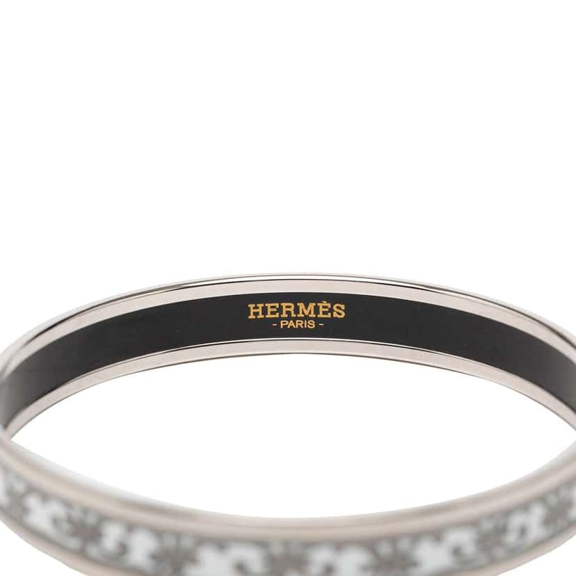 Hermès Narrow Balcons du Guadalquivir Enamel Bangle 65 Grey Good condition - Model View