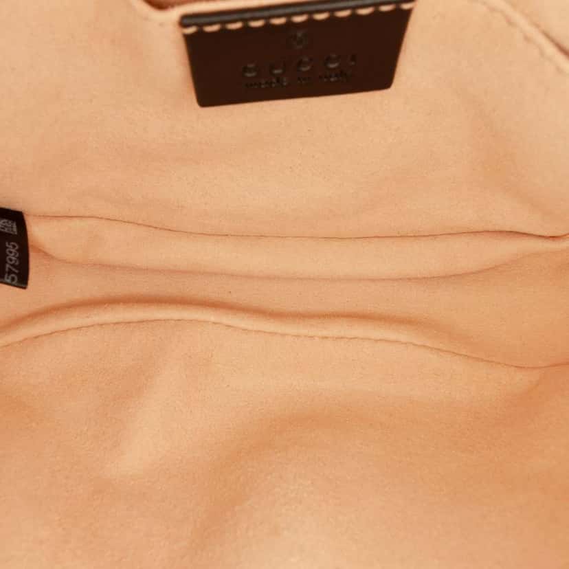 Gucci GG Marmont Matelasse Leather Belt Bag Black Leather Good condition - Model View