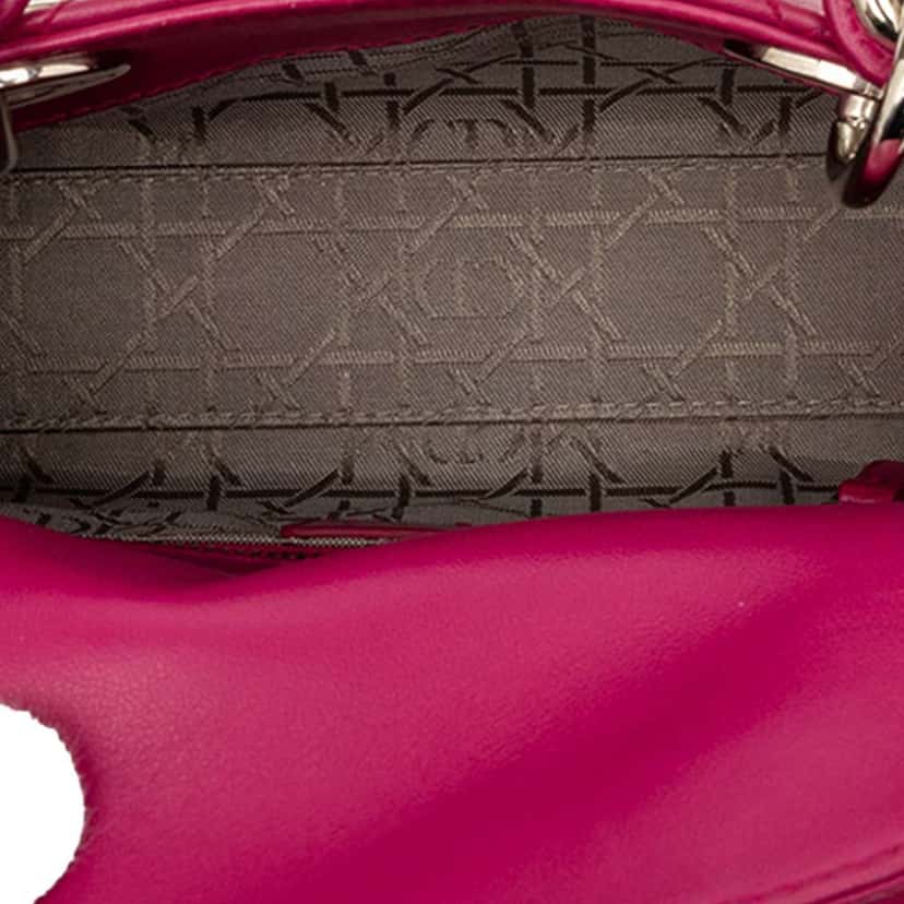 Dior Mini Lambskin Cannage Lady Dior Pink Leather Good condition - Model View
