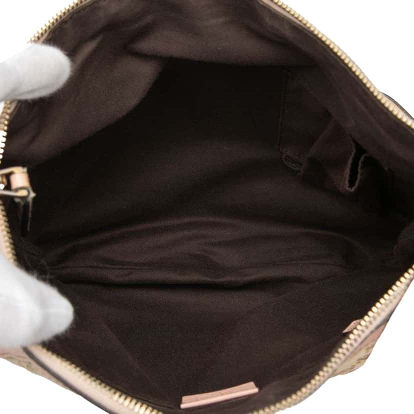 Gucci GG Canvas Abbey D Ring Crossbody Beige Canvas Good condition - Model View