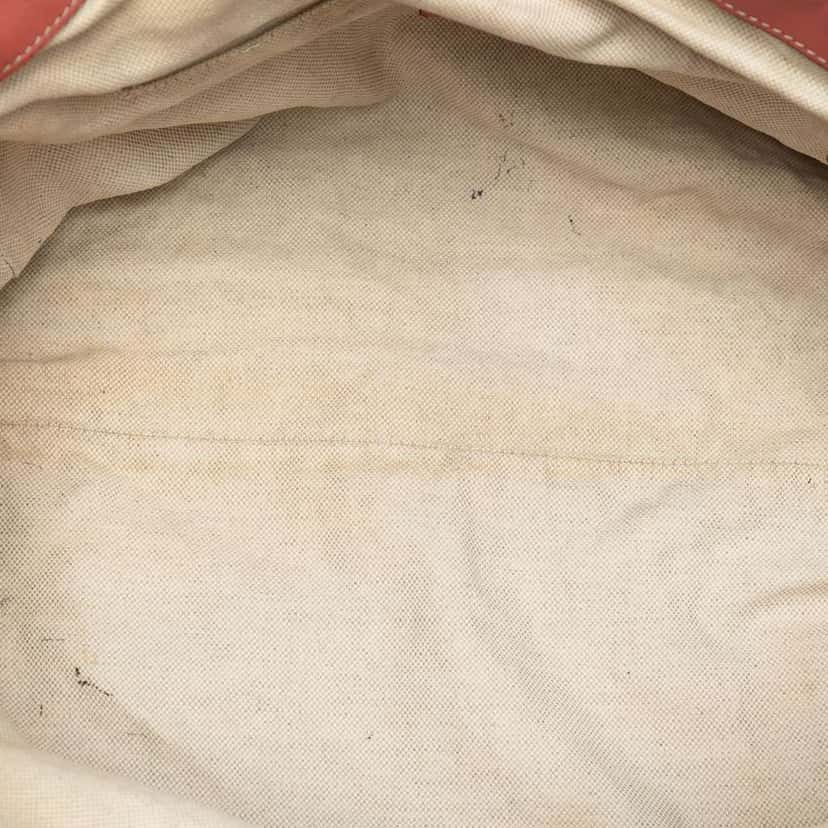 Gucci Diamante Canvas Sukey Satchel Beige Good condition - Model View