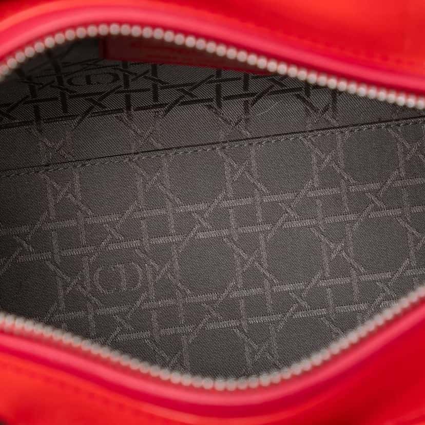 Dior Medium Patent Cannage Lady Dior Orange Leather Good condition - Model View