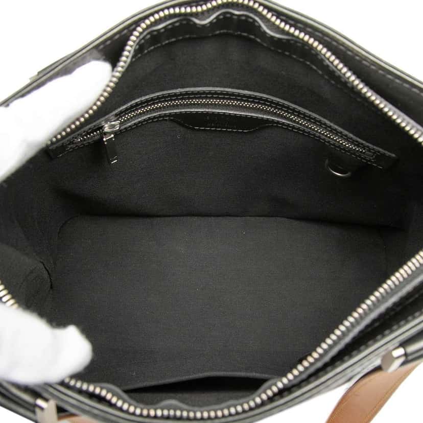 Louis Vuitton Monogram Mat Stockton Grey Leather Very good condition - Model View