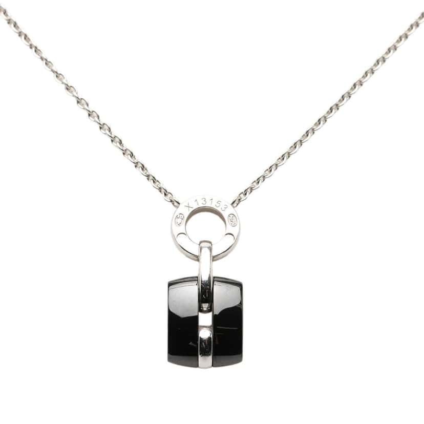 Chanel 18K White Gold Ultra Diamond Ceramic Pendant Necklace Silver White Gold Very good condition - Model View