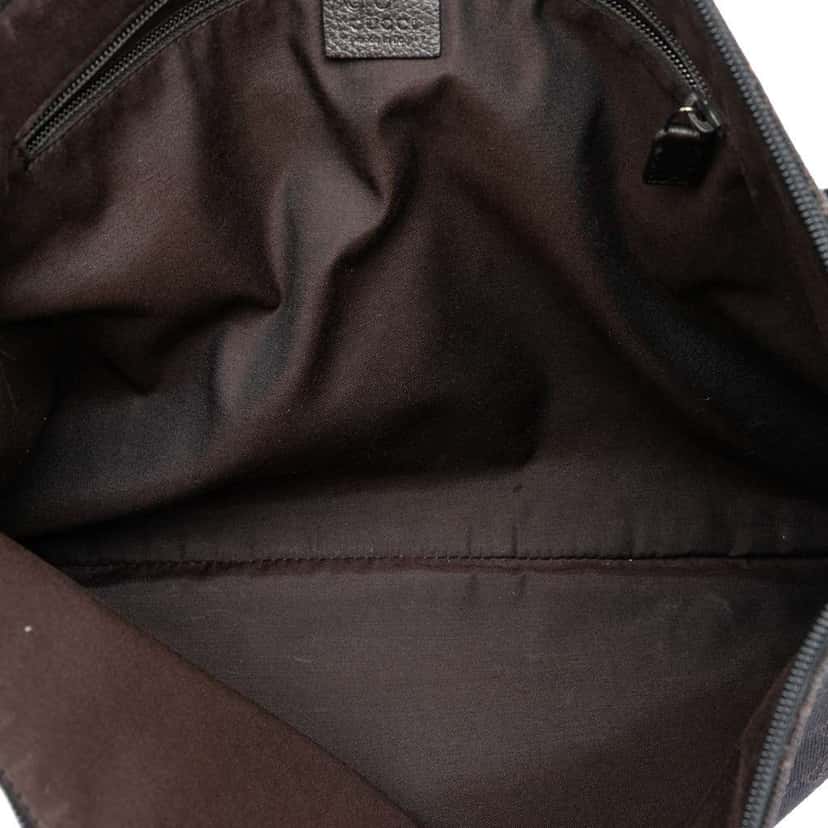 Gucci GG Denim Crossbody Brown Denim Very good condition - Model View