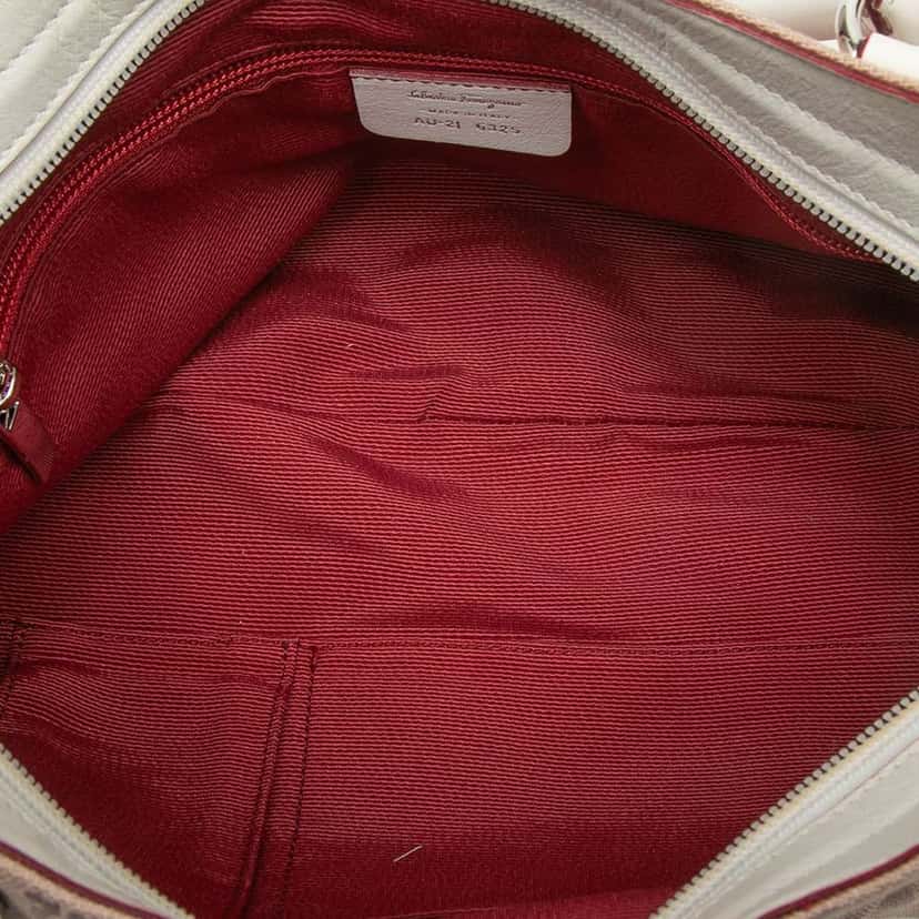 Salvatore Ferragamo Gancini Canvas Marisa Handbag Pink Canvas Very good condition - Model View
