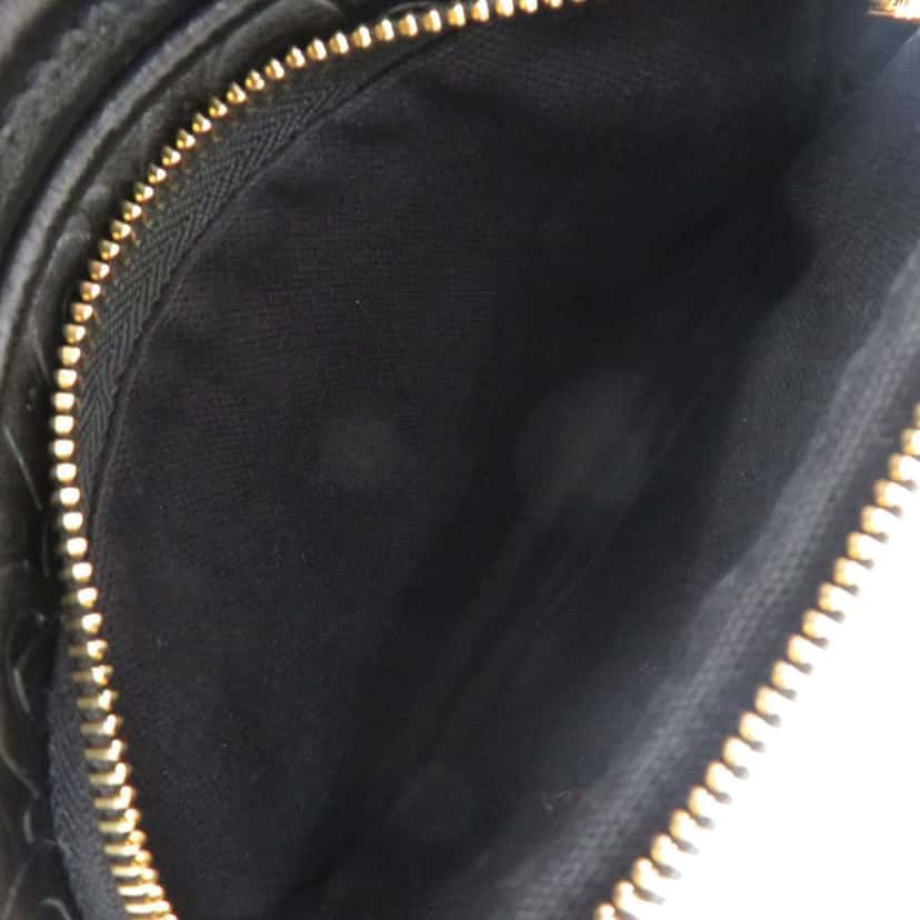 Burberry Embossed Calfskin TB Monogram Camera Chain Crossbody Black Leather Very good condition - Model View