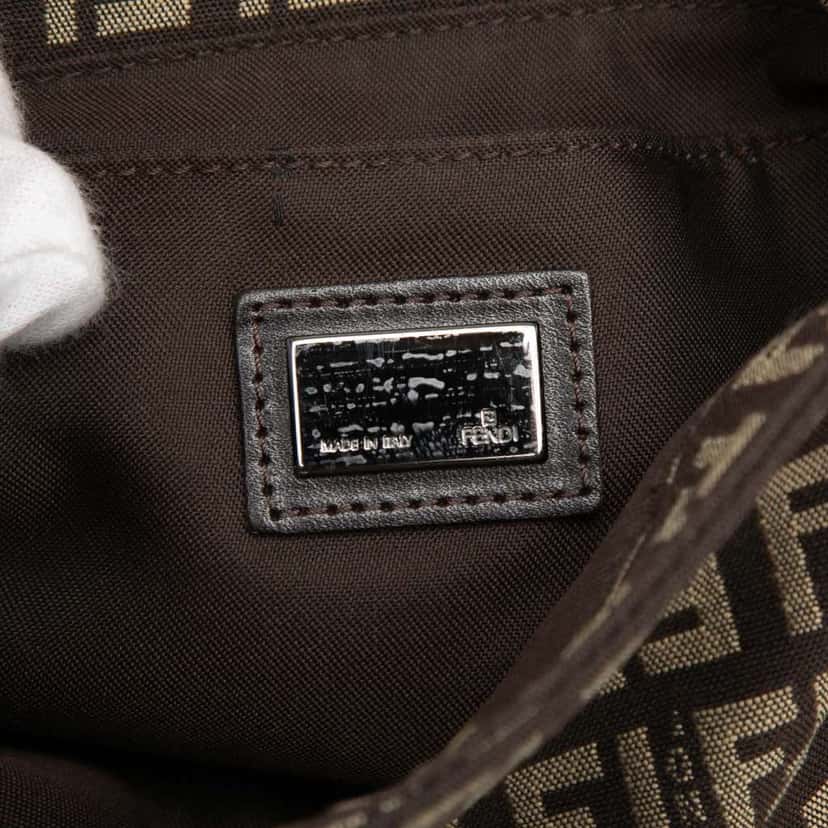 Fendi Zucchino Canvas Crossbody Brown Canvas Very good condition - Box View