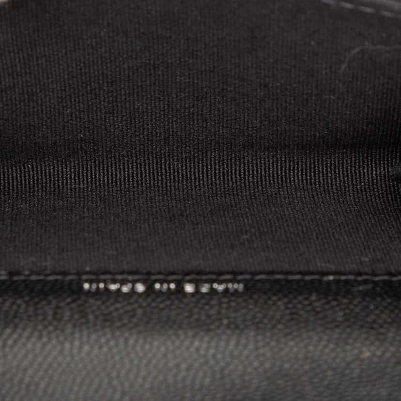 Chanel Quilted Caviar Boy Flap Card Holder Black Leather Very good condition - Model View