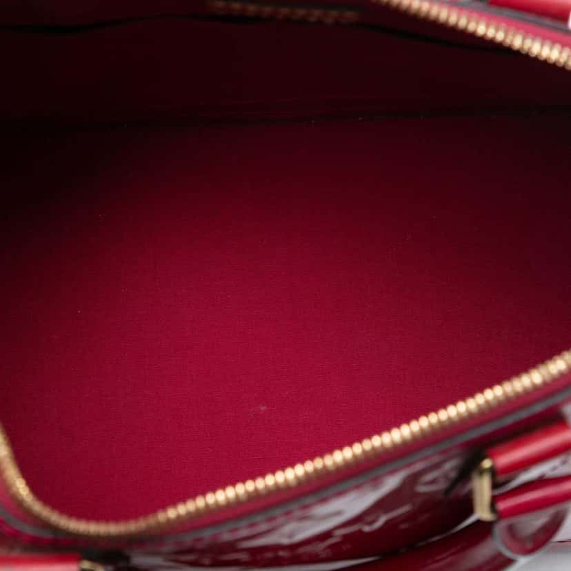 Louis Vuitton Monogram Vernis Alma PM Red Leather Very good condition - Model View