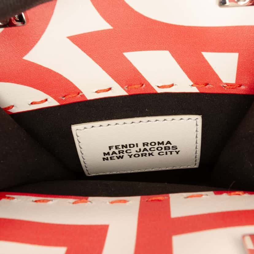 Fendi Marc Jacobs Mini Leather Sunshine Shopper Tote White Leather Very good condition - Box View