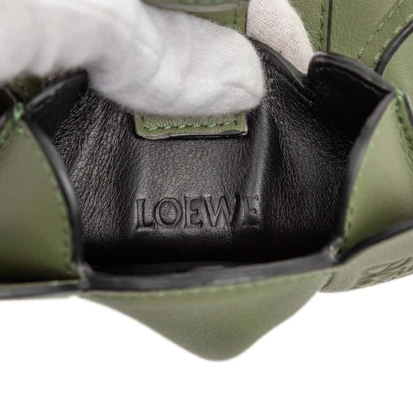 Loewe Leather Elephant Pocket Crossbody Green Leather Very good condition - Box View