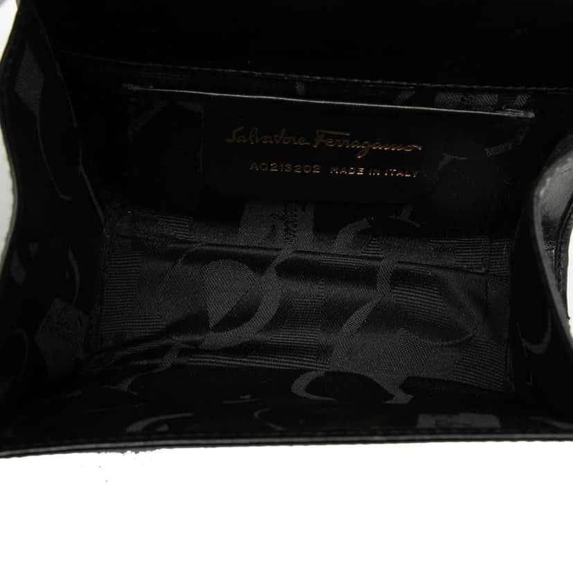 Salvatore Ferragamo Mini Leather Vara Bow Chain Crossbody Black Leather Good condition - Model View