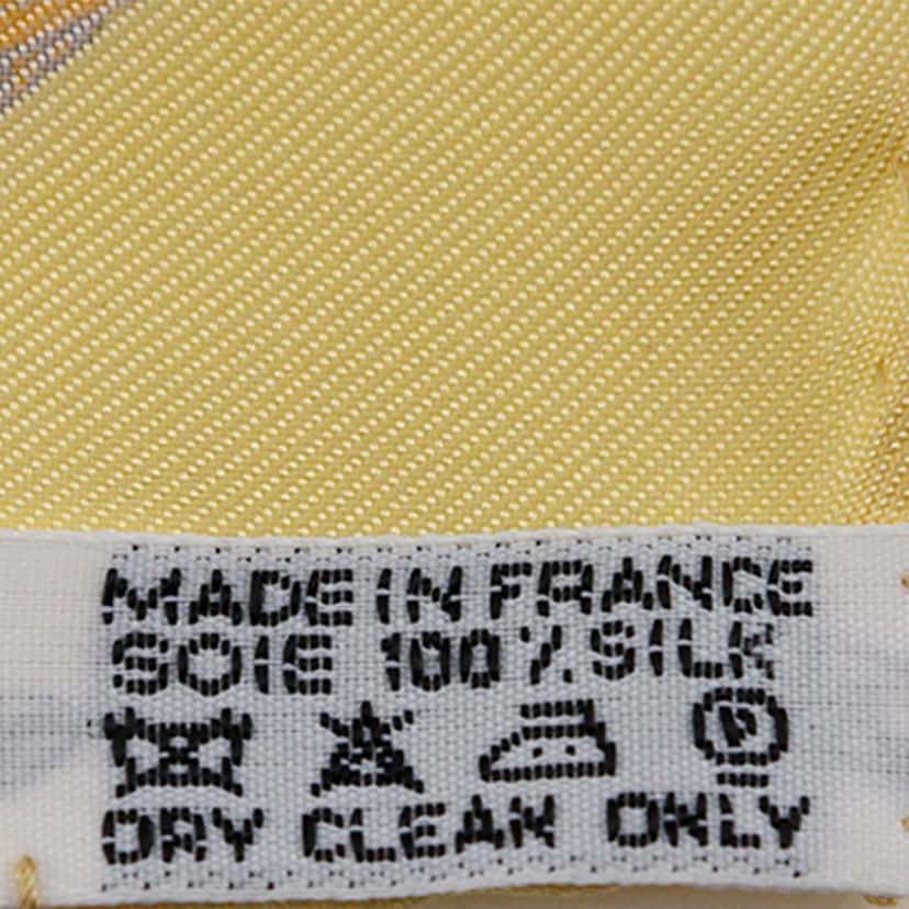 Hermès Amours 42 Silk Scarf Yellow Silk Very good condition - Inside View