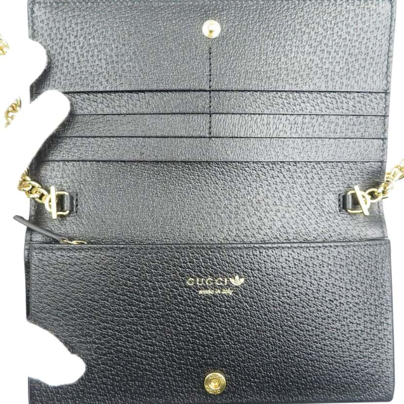 Gucci Adidas GG Supreme Wallet on Chain Red Canvas Good condition - Model View