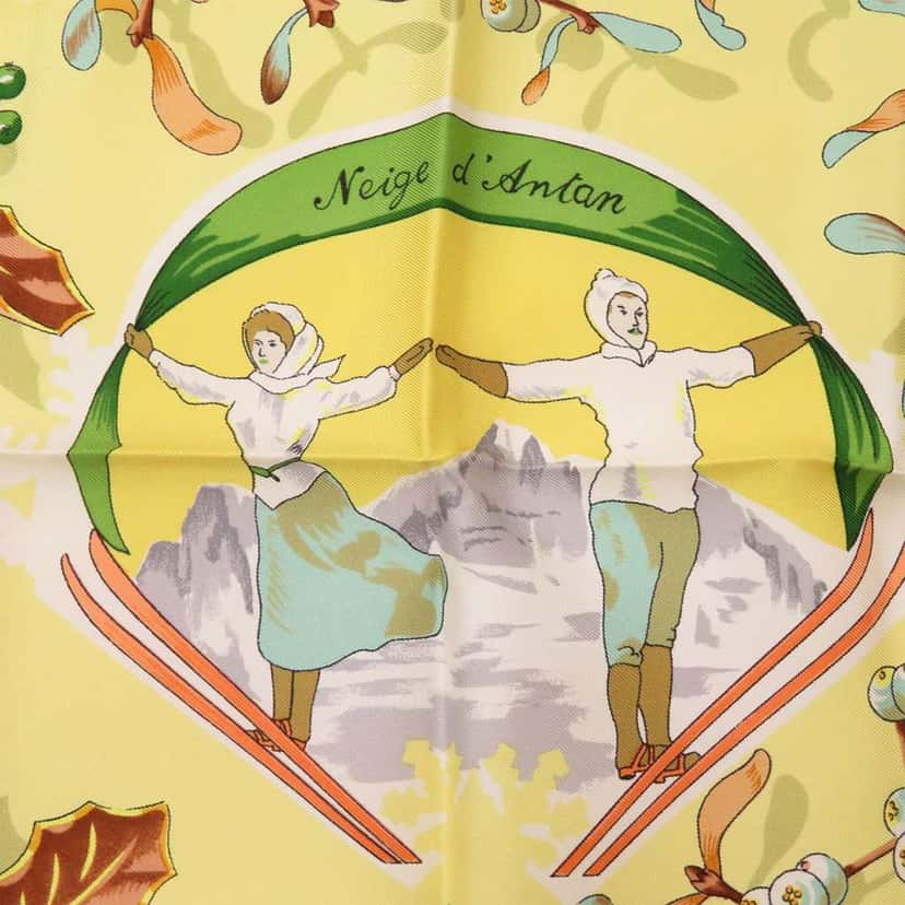 Hermès Neige d Antan Silk Scarf 90 Yellow Silk Good condition - Inside View