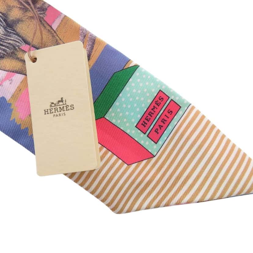 Hermès Grand Theatre Nouveau Silk Twilly Scarf Pink Silk Good condition - Inside View