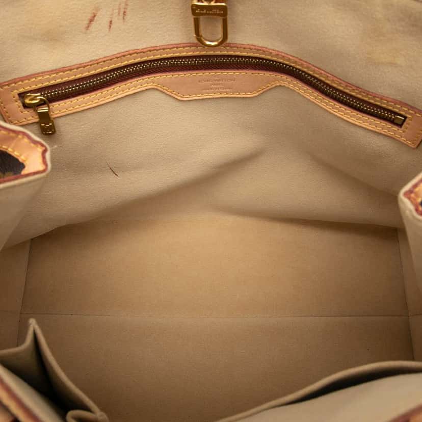 Louis Vuitton Monogram Hampstead MM Brown Good condition - Model View