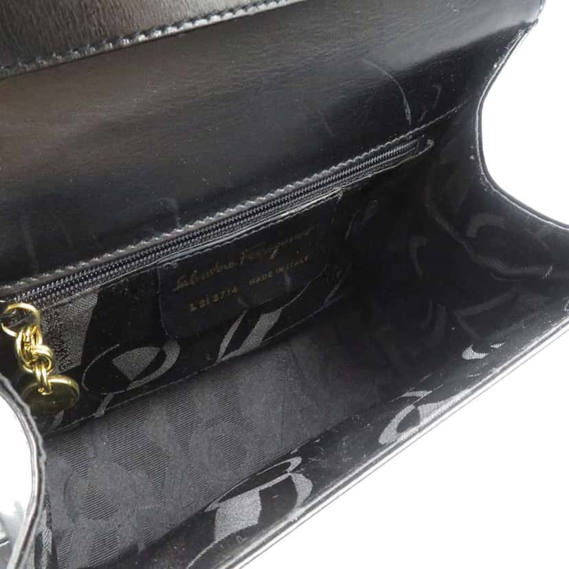 Salvatore Ferragamo Leather Vara Crossbody Black Leather Good condition - Inside View