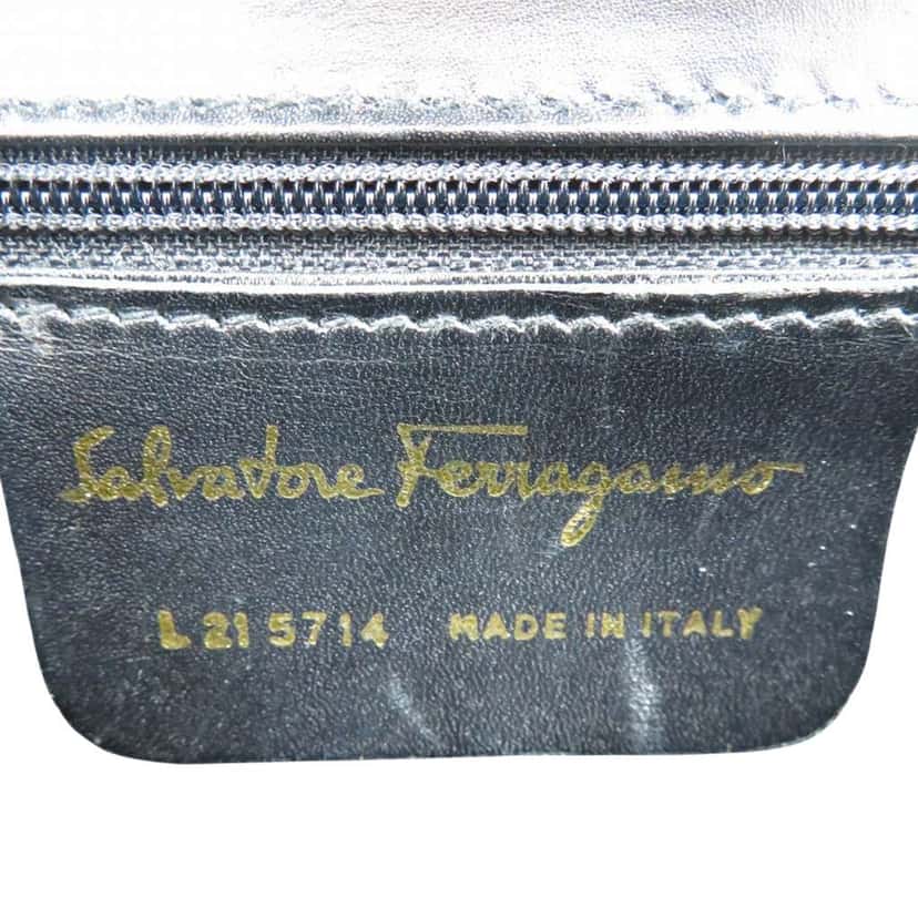 Salvatore Ferragamo Leather Vara Crossbody Black Leather Good condition - Box View
