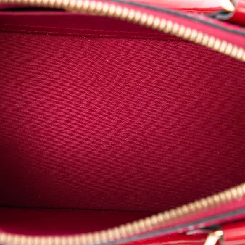 Louis Vuitton Monogram Vernis Alma BB Red Leather Good condition - Model View