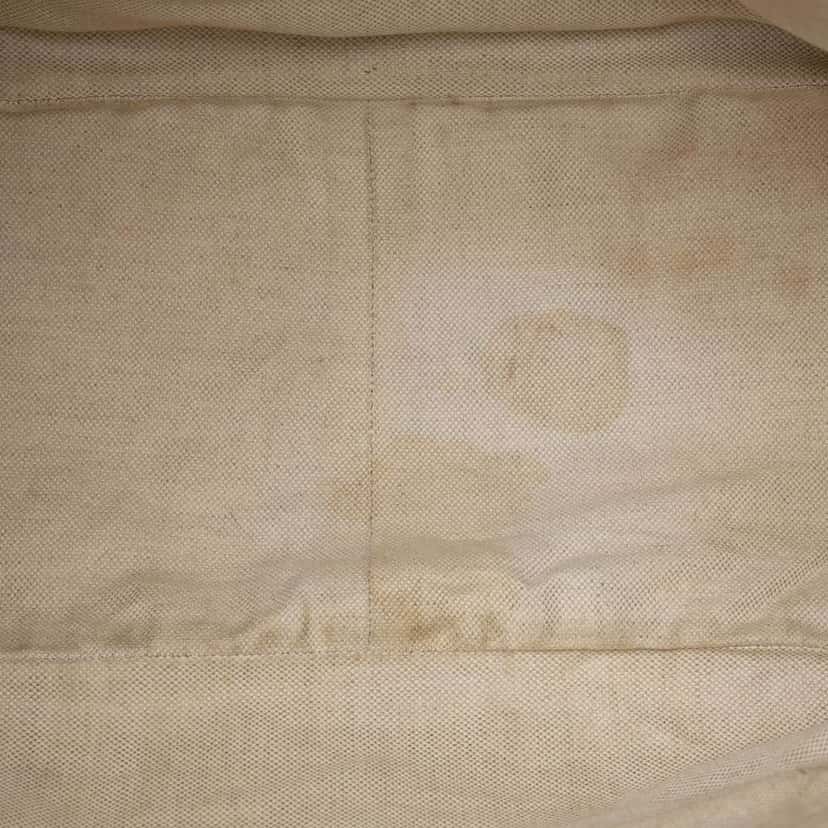 Gucci Guccissima Bree Tote Pink Leather Good condition - Model View