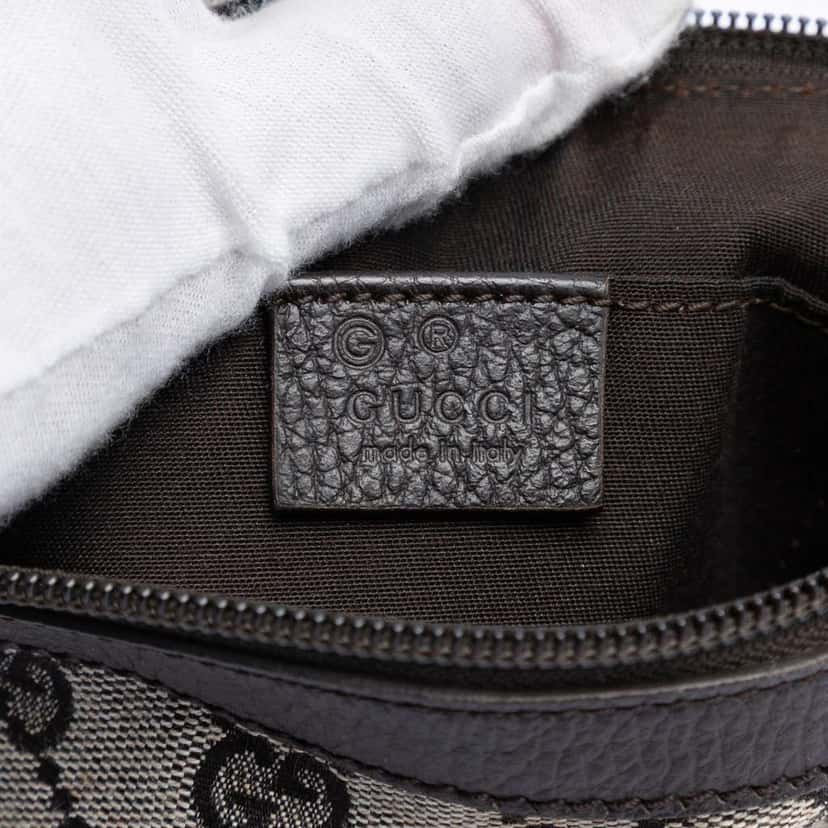 Gucci GG Canvas Bumble Bee Charm Pochette Beige Good condition - Box View