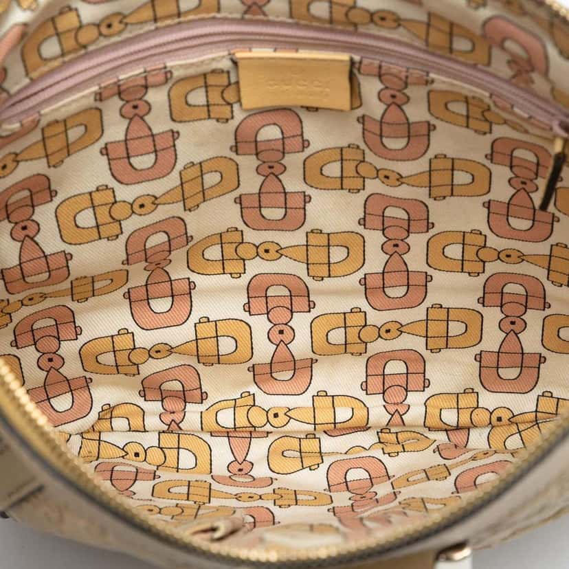 Gucci Guccissima Abbey D Ring Crossbody Beige Leather Good condition - Model View