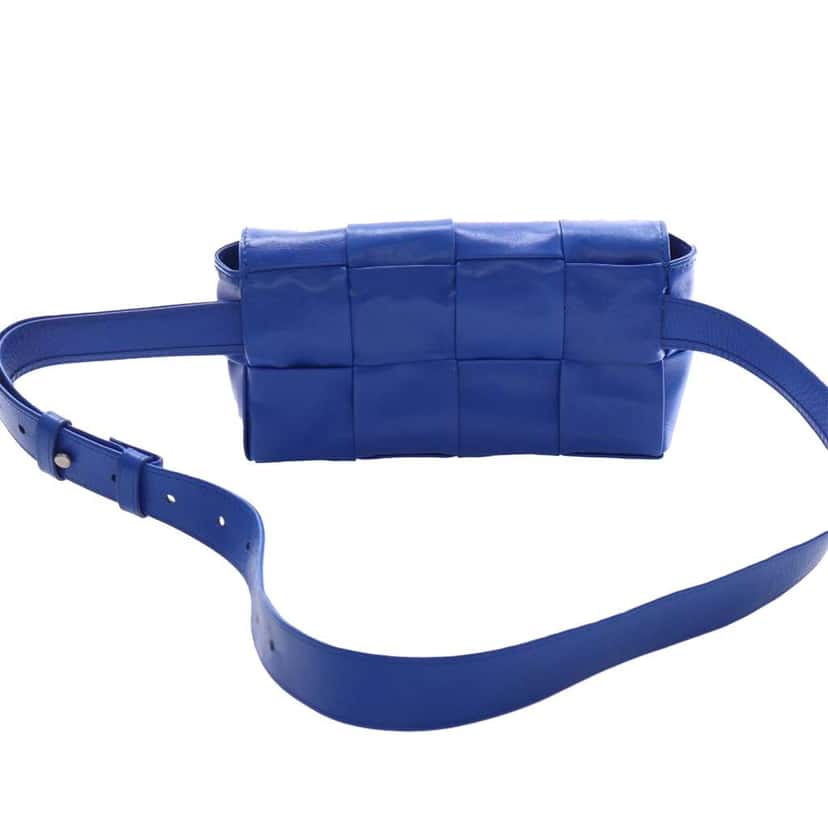Bottega Veneta Mini Paper Calfskin Intrecciato Cassette Belt Bag Blue Leather Good condition - Back View