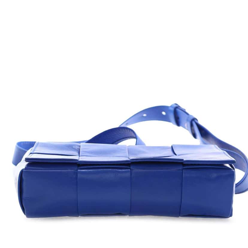 Bottega Veneta Mini Paper Calfskin Intrecciato Cassette Belt Bag Blue Leather Good condition - Inside View