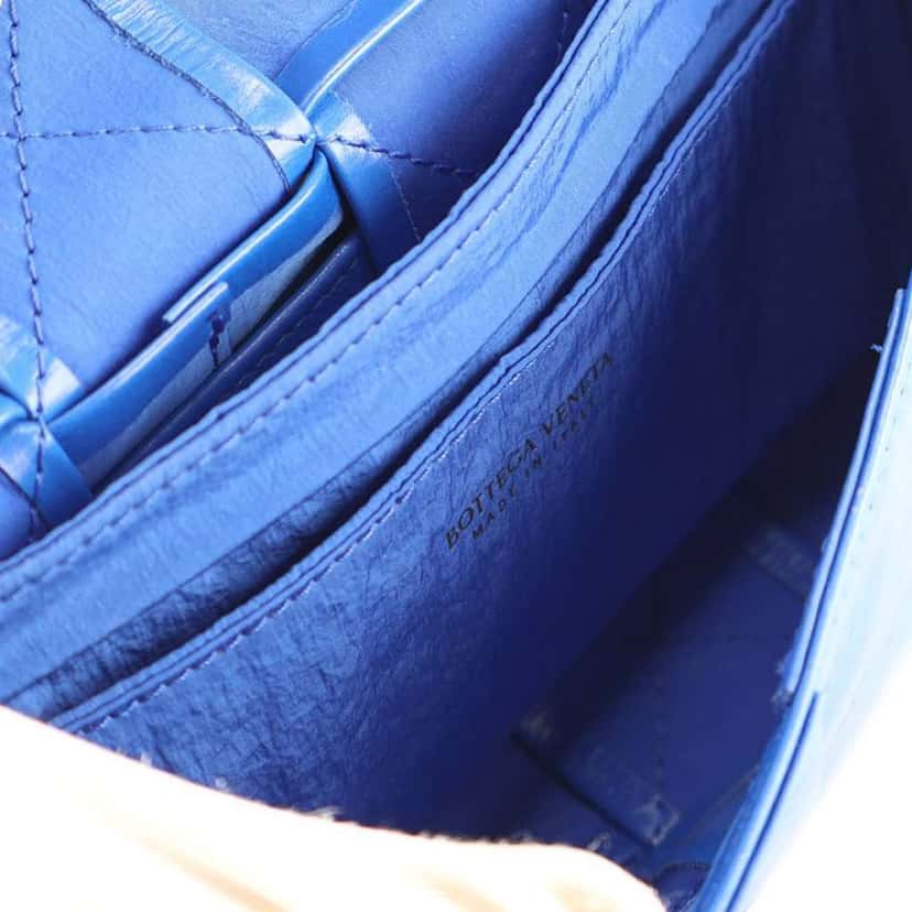 Bottega Veneta Mini Paper Calfskin Intrecciato Cassette Belt Bag Blue Leather Good condition - Model View