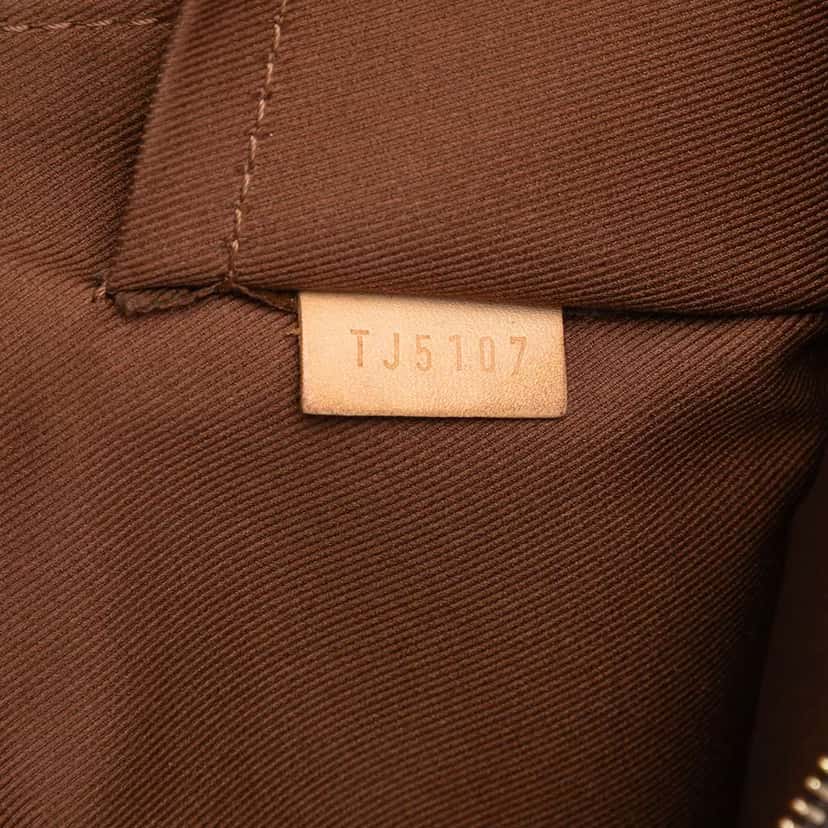 Louis Vuitton Monogram Etui Voyage MM Brown Good condition - Box View