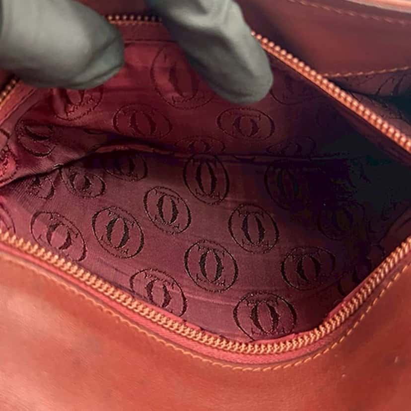 Cartier Leather Must De Cartier Crossbody Red Leather Good condition - Model View