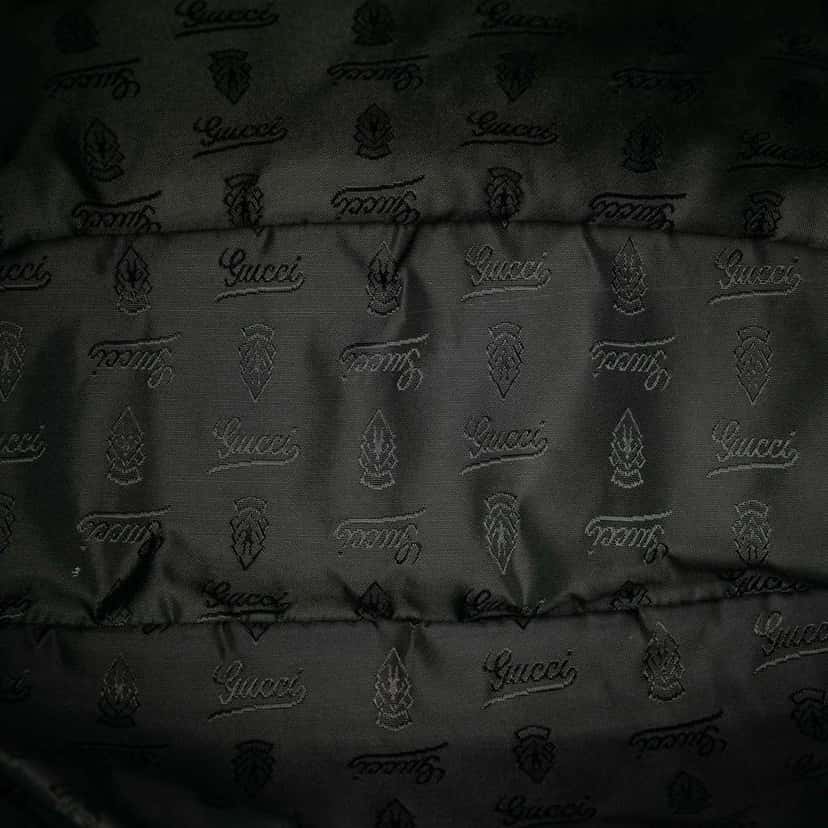 Gucci Small GG Canvas Tribeca Tote Beige Very good condition - Model View