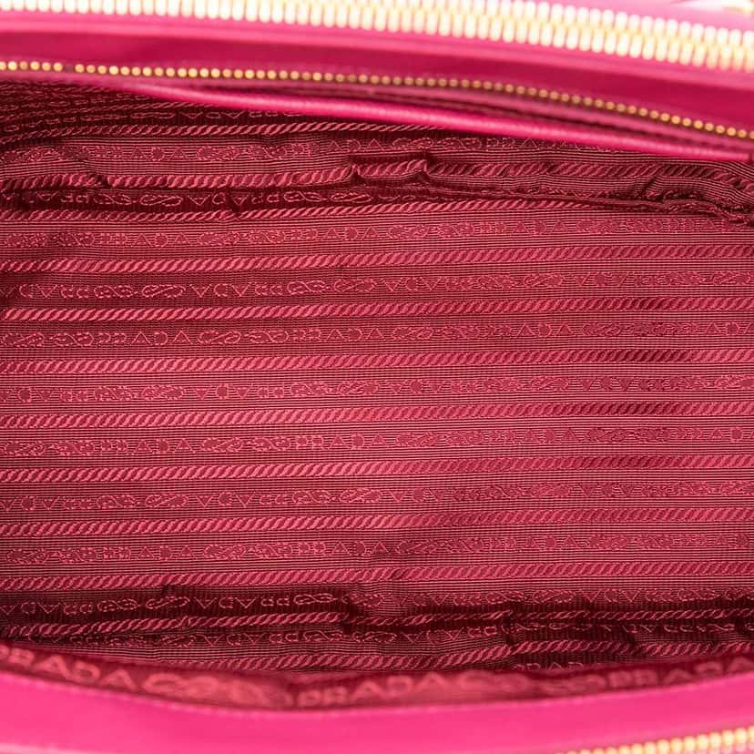 Prada Medium Saffiano Lux Galleria Double Zip Satchel Pink Leather Very good condition - Model View