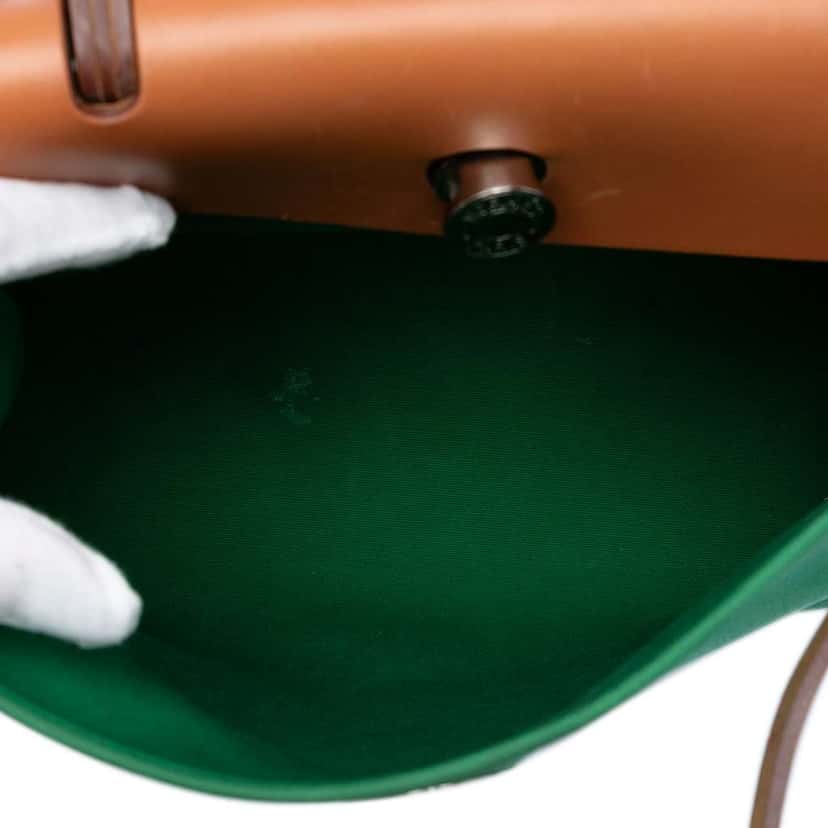 Hermès Toile Herbag Zip 31 Green Canvas Good condition - Model View