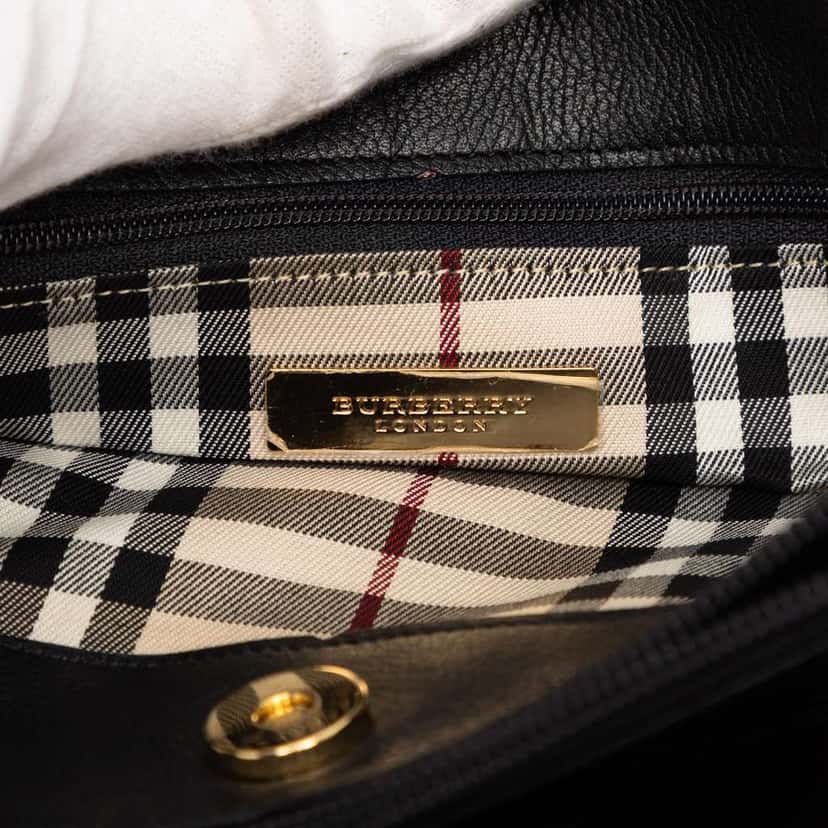 Burberry Leather Tote Black Leather Very good condition - Box View