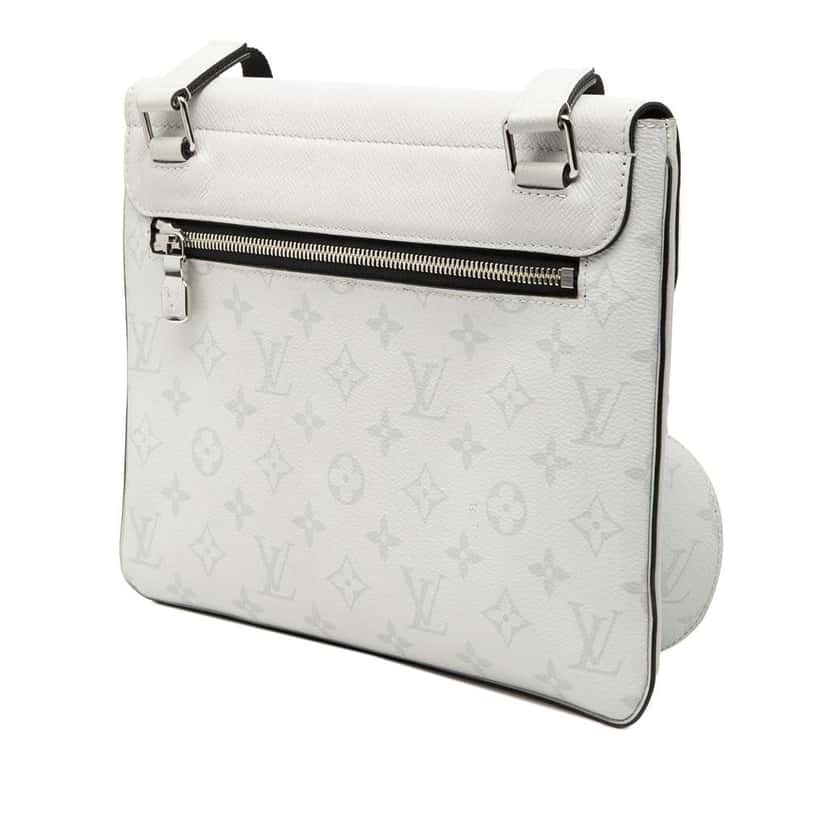 Louis Vuitton Taigarama Outdoor Flap Messenger White Leather Good condition - Back View