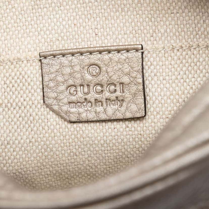 Gucci Mini Metallic Pebbled Calfskin Soho Chain Crossbody Gold Leather Very good condition - Box View