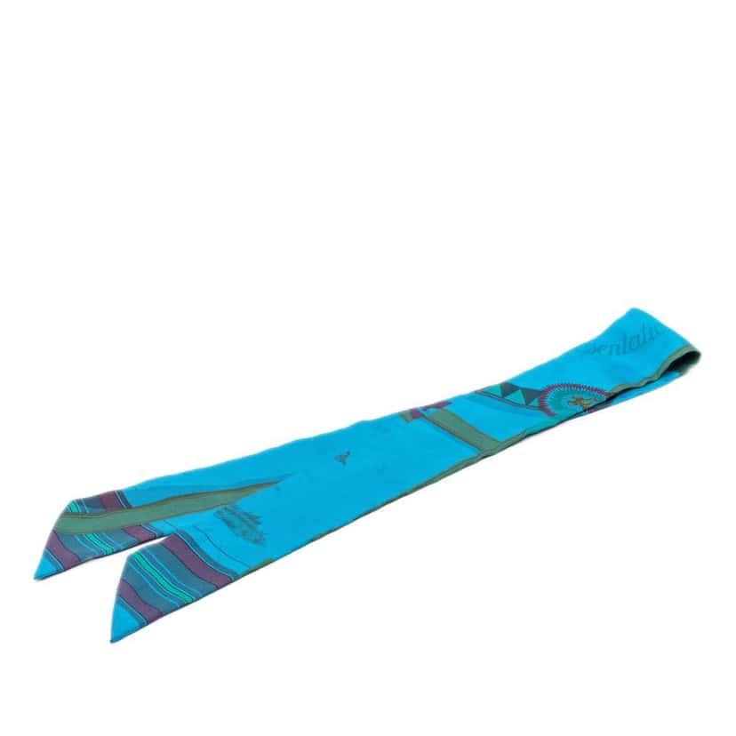 Hermès Couvertures et Tenues de Jour Surteint Silk Twilly Scarf Blue Silk Never worn - Front View