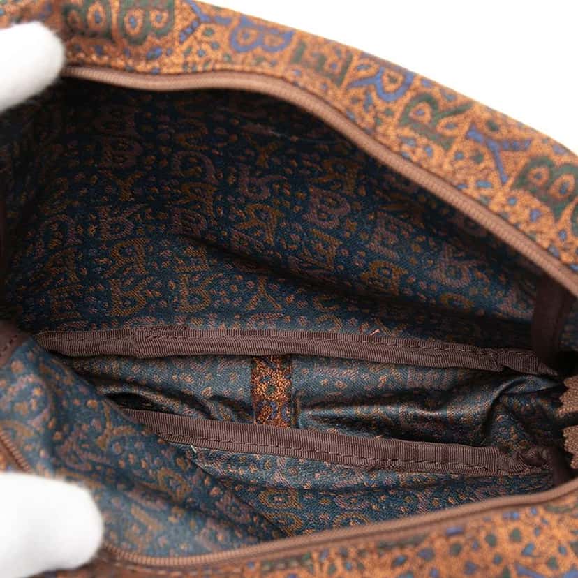 Burberry Canvas Pouch Brown Canvas Very good condition - Model View